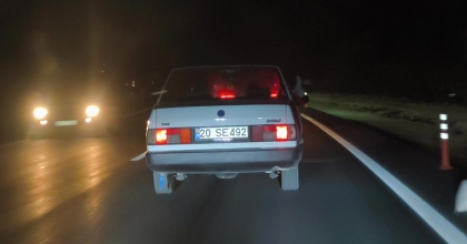 TEHLİKELİ YOLCULUK KAMERALARA TAKILDI