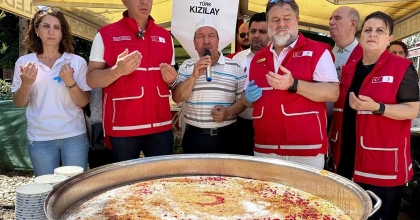 TÜRK KIZILAY MANİSA’DAN 1000 KİŞİYE AŞURE İKRAMI