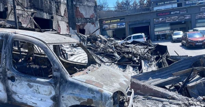 YANGINDAN ETKİLENEN OTOKENT, ENKAZ HALDE YARDIM BEKLİYOR