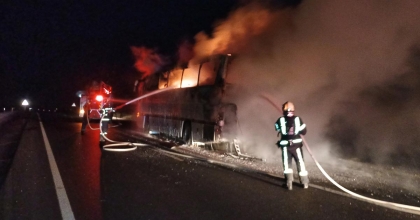 SERİNHİSAR’DA OTOBÜS YANGINI