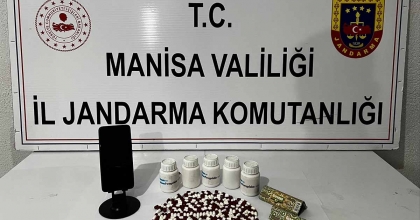 KULA'DA DURDURULAN ARAÇTAN SENTETİK UYUŞTURUCU ÇIKTI