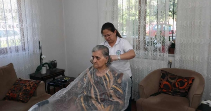 MUĞLA BÜYÜKŞEHİR’DEN 574 MAHALLEDE EVDE BAKIM HİZMETİ