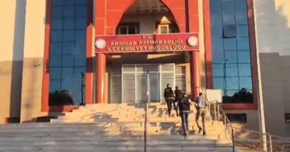 AKHİSAR'DA UYUŞTURUCU OPERASYONU: 2 TUTUKLAMA