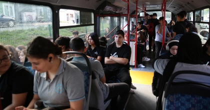 BAKANLIKTAN ÖĞRENCİLERE ULAŞIM DESTEĞİ AÇIKLAMASI 