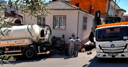 BAŞKAN GÖRSÜN DEMİŞTİ, BAŞINDAN AYRILMADI