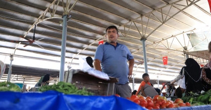 BAŞKAN KAYA’DAN CUMA PAZARI’NA SERİNLETEN DOKUNUŞ