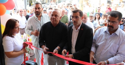 BOZDOĞAN'DA KURDELELER ÇOCUKLAR İÇİN KESİLDİ