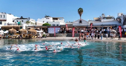 BODRUM’DA SAĞLIK İÇİN KULAÇ ATTILAR