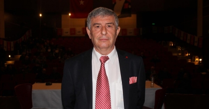 CHP UŞAK MERKEZ İLÇE BAŞKANI UĞUR DÜMEN GÖREVİNDEN İSTİFA ETTİ