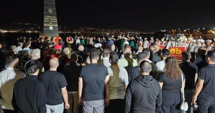 DEPREMDE HAYATINI KAYBEDENLER GÖLCÜK’TE ANILDI