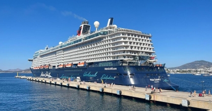 DEV KRUVAZİYER 2 BİN 772 YOLCUYLA BODRUM'A GELDİ