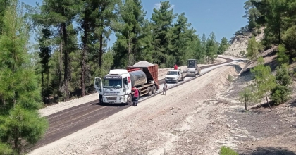 EMECİK’İN YOLLARI DÜZELTİLDİ