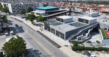 GENÇLİK MERKEZİ’NDE DÜKKANLAR İHALEYE ÇIKIYOR