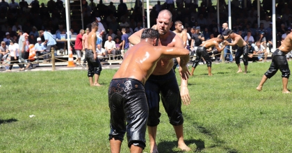 HÜSEYİN ÇOKAL GÜREŞLERİ NEFES KESTİ