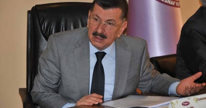 HULUSİ AKŞİT, EVİNDE ÖLÜ BULUNDU