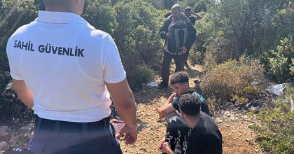 İZMİR'DE KARADA VE DENİZDE 23 GÖÇMEN YAKALANDI