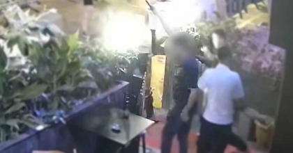 İZMİR'DE RESTORANDAKİ CİNAYETİN SEBEBİ 'KAYIP CEP TELEFONU'