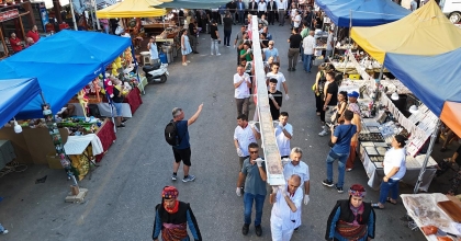 KARACASU'DAKİ FESTİVALDE 13 BUÇUK METRELİK TAHİNLİ PİDE YAPILDI