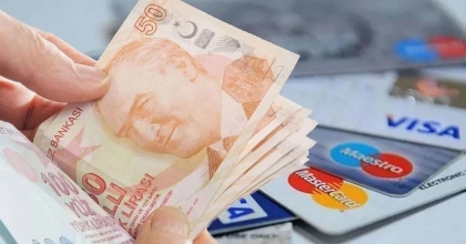 KREDİ KARTI BORÇLARI 100 MİLYAR LİRAYI AŞTI