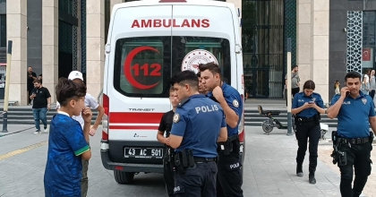 KÜTAHYA'DA BIÇAKLI KAVGA: 2 ÇOCUK YARALANDI
