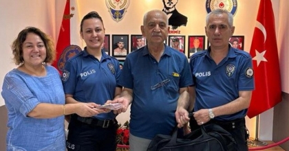 MANİSA’DA VATANDAŞIN YOLDA BULDUĞU 20 BİN LİRA SAHİBİNE TESLİM EDİLDİ