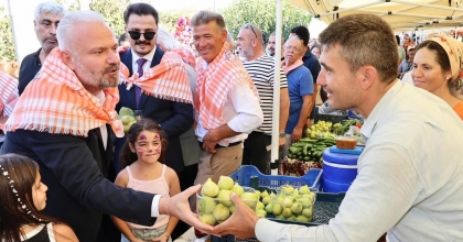 MENEMEN'DE İNCİR TADINDA FESTİVAL VATANDAŞLARI BULUŞTURDU