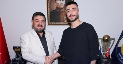 MENEMEN FK’DAN 2 TAKVİYE