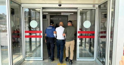 MANİSA'DA 2 KİŞİNİN ÖLDÜĞÜ KAZADA OTOBÜS SÜRÜCÜSÜ TUTUKLANDI