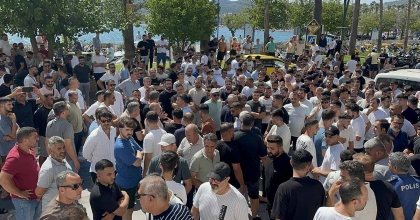 MARMARİS'TE KAPALIÇARŞI ESNAFI KESİLEN CEZALARI PROTESTO ETTİ