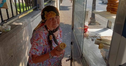 MENSURE TEYZE'NİN ÇALIŞMA AZMİ GÖRENLERİ ŞAŞIRTIYOR