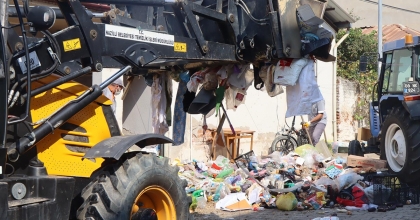 NAZİLLİ BELEDİYESİ ÇÖP EVİ TEMİZLEDİ