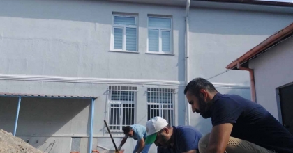 OKUL İDARECİ VE ÇALIŞANLARINDAN ÖRNEK DAVRANIŞ