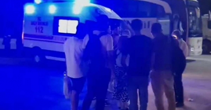 OTOBÜS ŞOFÖRLERİ ARASINDA YOL KENARINDA BIÇAKLI KAVGA: 1 YARALI