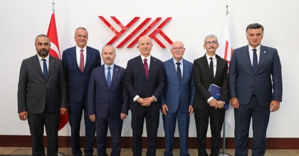 SAVAŞ, YÖK BAŞKANI ÖZVAR’I ZİYARET ETTİ
