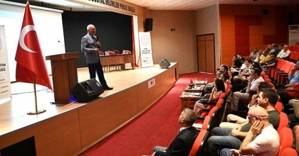 REKTÖR SAVAŞ, UŞAK’TAKİ LİSE YÖNETİCİLERİYLE BİR ARAYA GELDİ