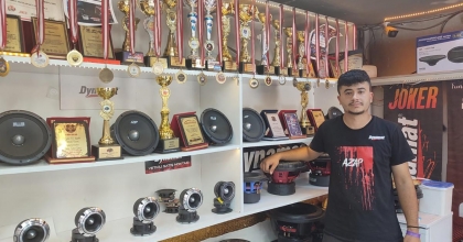 SES TUTKUSUNU SAYESİNDE MADALYA KOLEKSİYONU YAPTI