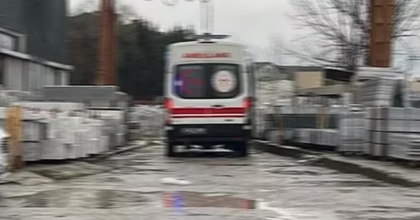 SURİYELİ İŞÇİ ELEKTRİK AKIMINA KAPILDI