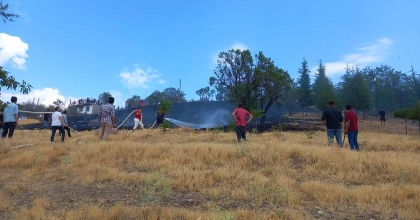 SANDIKLI'DA ÇIKAN OT YANGINI PANİĞE NEDEN OLDU