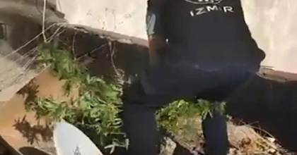 TARİHİ KEMERALTI ÇARŞISI’NDA UYUŞTURUCU OPERASYONU: 3 GÖZALTI