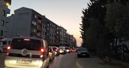 TRAFİK YOĞUNLUĞUNDAN KUŞADASI DA NASİBİNİ ALDI
