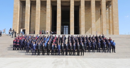 11 BÜYÜKŞEHİR İTFAİYESİ ANITKABİR’DE BULUŞTU