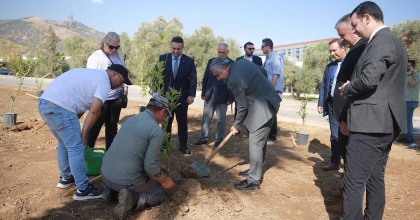 ADÜ'DE 'YEŞİL KAMPÜS' ÇALIŞMALARI DEVAM EDİYOR