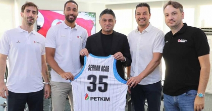 ALİAĞA PETKİMSPOR’DAN BAŞKAN SERKAN ACAR’A ZİYARET