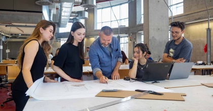 İZMİR’DEN AVRUPA’YA ‘BAŞARI’ SERİSİ