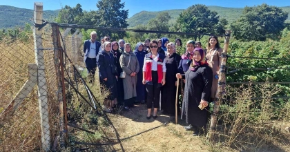 ASLANAPA’DA KADIN ÇİFTÇİLER İÇİN TEKNİK GEZİ DÜZENLENDİ