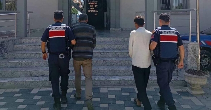 AYDIN’DA 63 KİLO KURU İNCİR ÇALARKEN SUÇÜSTÜ YAKALANDILAR