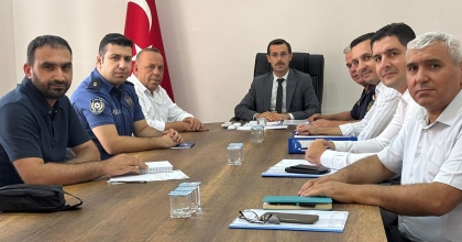 BOZDOĞAN’DA SOKAK HAYVANLARI İZLEME VE DEĞERLENDİRME KURULU TOPLANTISI YAPILDI