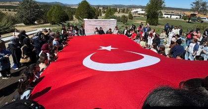 DUMLUPINAR'DA GELENEKSEL PİKNİK ŞÖLENİ