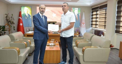 DİNAR’DA EN FAZLA KANSER TARAMASI YAPAN SAĞLIK PERSONELİ ÖDÜLLENDİRİLDİ