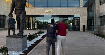 FETÖ ÜYELİĞİNDEN ARANAN ŞAHSI POLİS YAKALADI